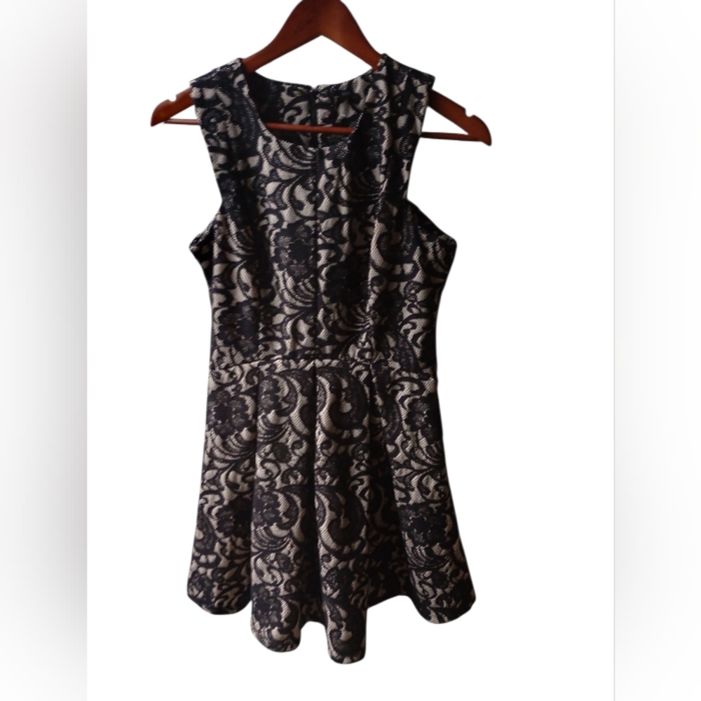 HeartSoul Black White Floral Lace Dress Large Women’s Elegant Party Dress